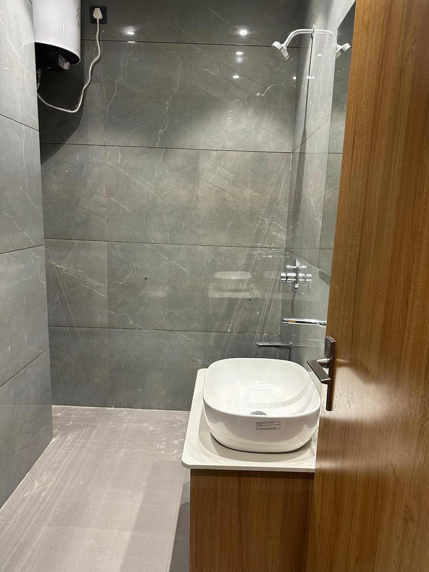 Hotel Sky Way Inn Hisār 외부 사진